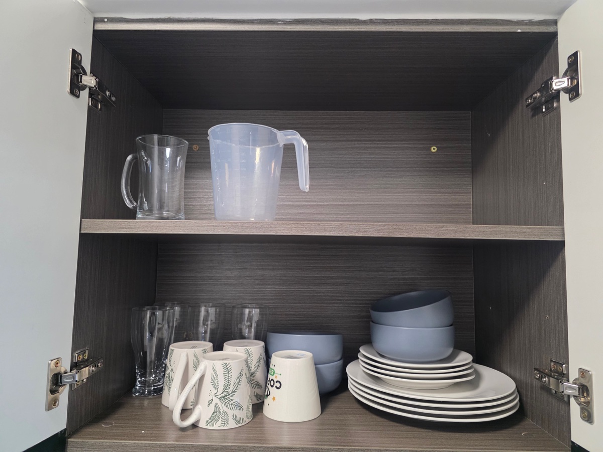 Dinnerware and dishes